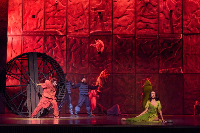 한국 공연 20주년을 맞은 ‘노트르담 드 파리’