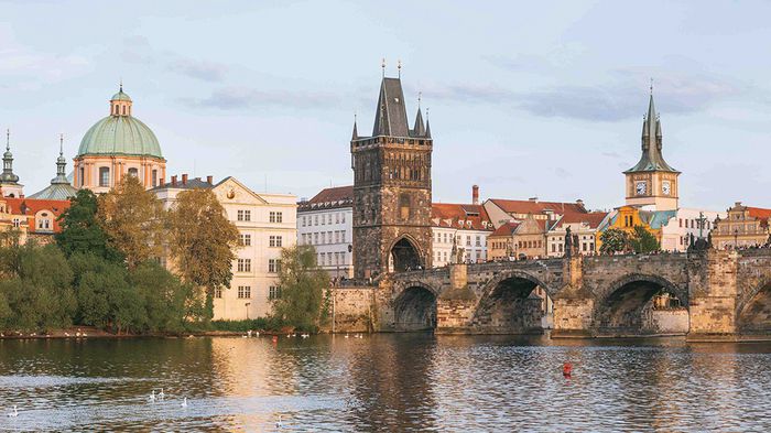 프라하의 구시가지 다리(사진 호텔스닷컴)