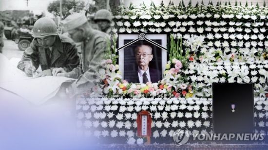 '한국군 최초 대장' 백선엽 장군 별세. 여당에서는 백 장군을 포함 친일 인사들이 현충원에 안장된 것과 관련해 파묘를 주장하고 있다. [이미지출처=연합뉴스]