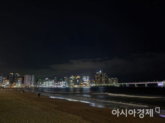 갤럭시S20 FE 야간모드로 촬영한 광안리 해수욕장