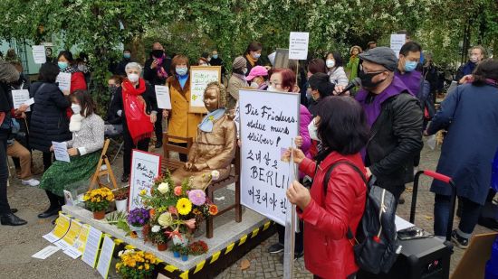 독일 베를린 평화의 소녀상 [이미지출처=연합뉴스]