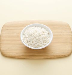 1. 찹쌀은 물에 씻어 20분 정도 불린다.