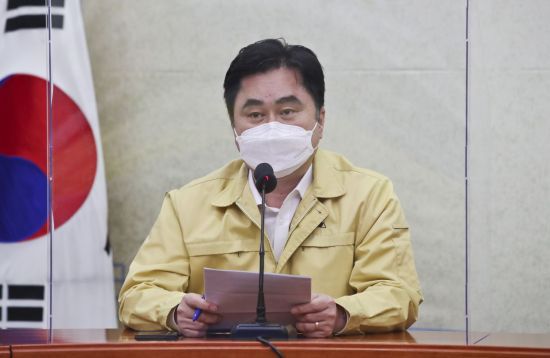 김종민 더불어민주당 최고위원이 13일 국회에서 열린 최고위원회의에서 발언하고 있다. [이미지출처=연합뉴스]