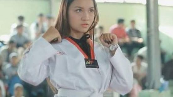 미얀마 군부 쿠데타에 항의하는 시위에 참여하다 목숨을 잃은 에인절(Angel) 혹은 치알 신의 생전 모습. 출처=SNS