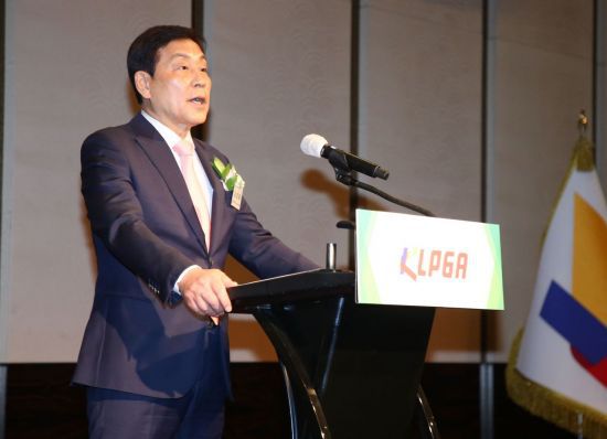 김정태 KLPGA 제14대 회장이 취임사를 하고 있다. 사진=KLPGA