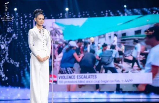 지난27일 미얀마 군부 탄압으로 114명의 국민들이 죽던 날, 미스 미얀마 한 레이가 눈물로 연설했다. 사진=hann_may 인스타그램 캡처.