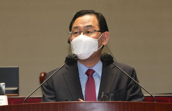 주호영 국민의힘 대표 권한대행 겸 원내대표가 21일 오후 서울 여의도 국회에서 열린 의원총회에서 발언하고 있다. / 사진=연합뉴스