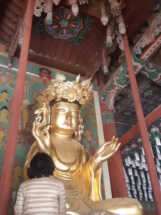 구례 화엄사 목조비로자나삼신불좌상