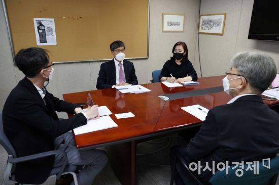 지난달 19일 아시아경제에서 ‘은행의 미래 좌담회’가 열렸다.