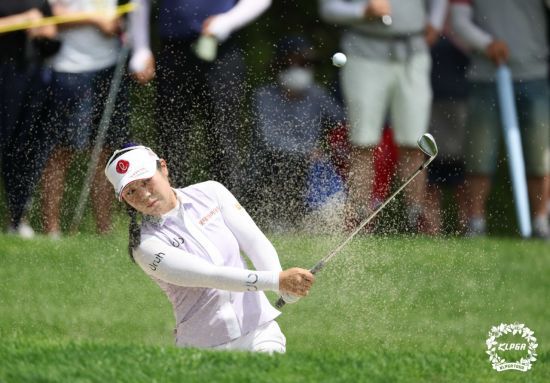 한국여자프로골프(KLPGA) 대유위니아 MBN 여자오픈 에서 우승한 이소영.