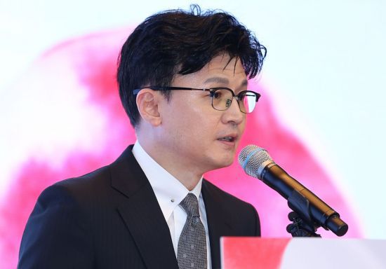 한동훈 법무부 장관이 28일 정부과천청사 대강당에서 열린 제77주년 교정의 날 기념식에서 기념사를 하고 있다. [이미지출처=연합뉴스]