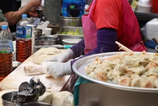 자영업자 자료사진 [이미지출처=연합뉴스]