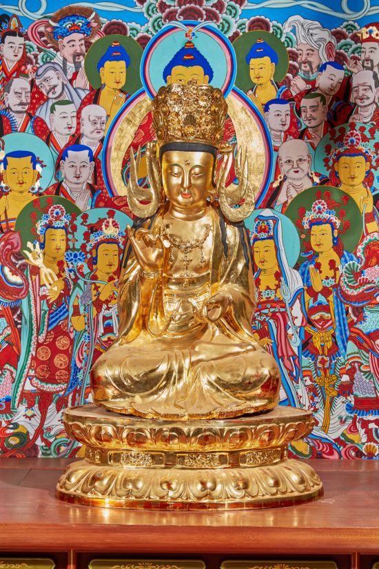 안성 청룡사 금동관음보살좌상