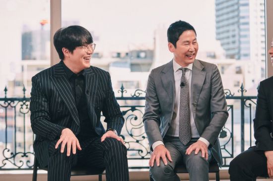 '성+인물' 스틸[사진제공=넷플릭스]