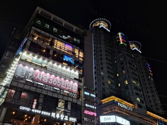 갤럭시 퀀텀4 나이토그래피 촬영 [사진=오수연 기자]