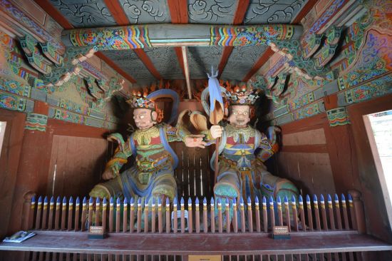 화엄사 남방증장천왕과 서방광목천왕