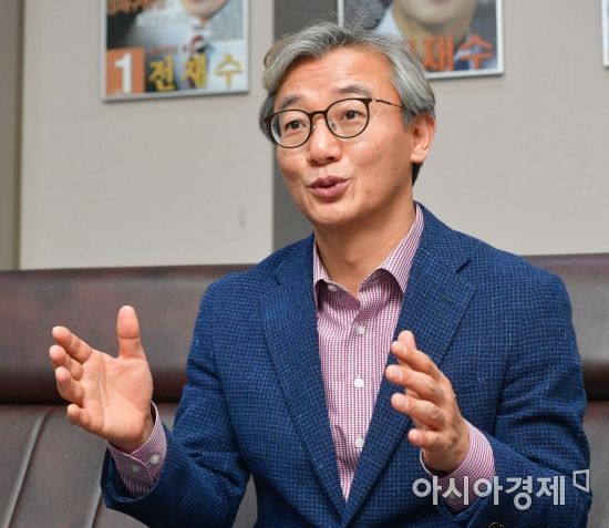 전재수 더불어민주당 의원./윤동주 기자 doso7@