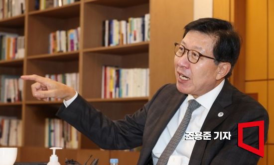 박 시장은 "부산엔 하이엔드콘텐츠가 필요하다"고 말했다. 사진=조용준 기자 jun21@