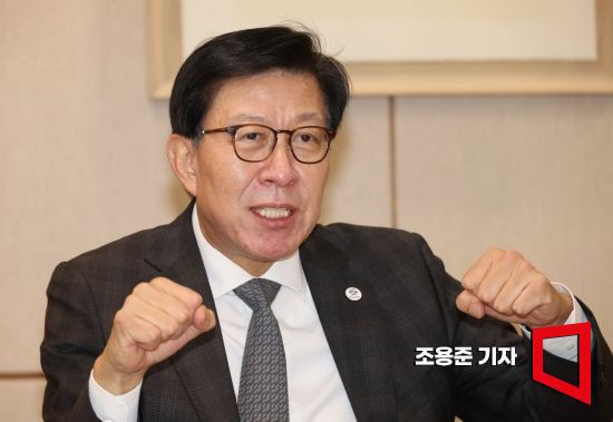 박 시장은 엑스포 유치와 관련 "팽팽한 상태"라고 분석했다. 사진=조용준 기자 jun21@