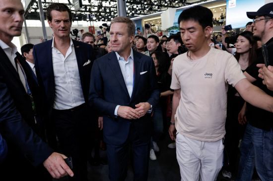 올리버 집세 BMW CEO [이미지출처=로이터연합뉴스]