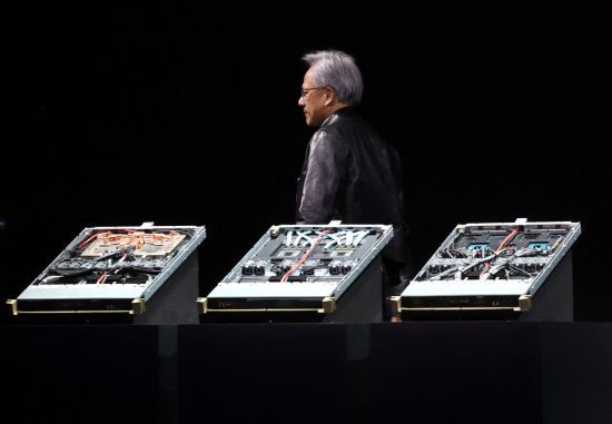 지난 3월 캘리포니아 산호세(San Jose) SAP 센터에서 열린GTC 인공지능 컨퍼런스에서 기조연설을 하고 있는 엔비디아 CEO 젠슨 황 [이미지출처=게티이미지연합뉴스]