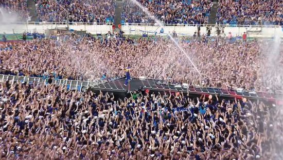 가수 싸이의 흠뻑쇼 모습. 사진출처=유튜브 오피셜싸이 캡처.