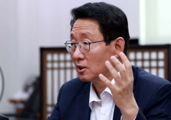 김상훈 국민의힘 정책위의장이 26일 국회에서 아시아경제와 인터뷰를 하고 있다. 사진=김현민 기자 kimhyun81@