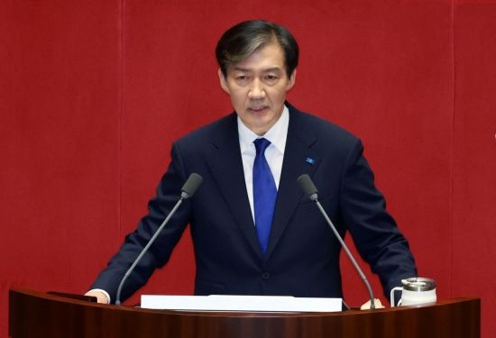 조국 조국혁신당 대표가 9일 국회에서 열린 본회의에서 비교섭단체 대표 연설을 하고 있다. 사진=김현민 기자 kimhyun81@