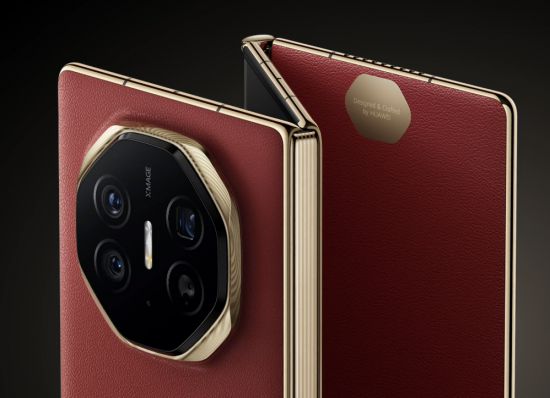 화웨이의 두 번 접는 폴더블폰 'Mate XT'. 사진은 내용과 무관/사진=화웨이 홈페이지 캡처