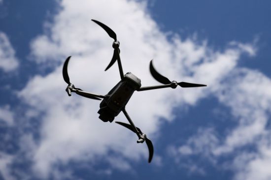 우크라이나 동부 루간스크 전선에서 러시아군이 개조해 사용 중인 중국산 무인기(드론)의 모습. 타스·연합뉴스