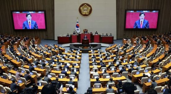 권성동 국민의힘 원내대표가 11일 국회에서 열린 본회의에서 교섭단체 대표연설을 하고 있다. 2025.2.11 김현민 기자