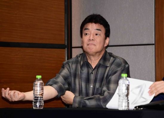 백종원 더본코리아 대표가 지난해 10월28일 오후 서울 여의도 콘래드호텔에서 열린 더본코리아 IPO 기자간담회에 참석하고 있다. 강진형 기자