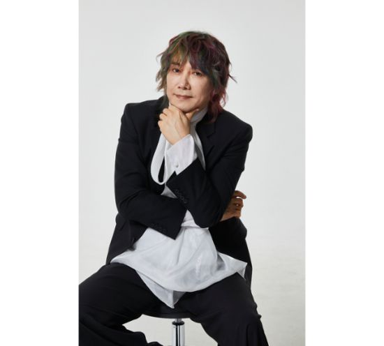 김장훈이 공연 취소 소식을 알리며 관객들에게 미안한 마음을 표현했다. FX솔루션 제공