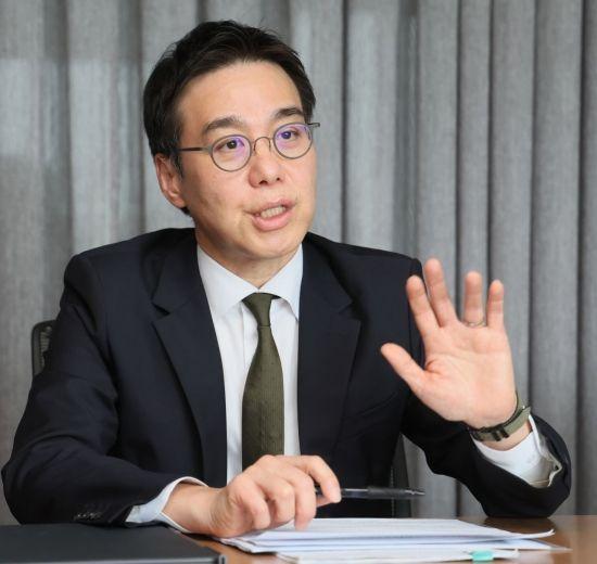 서은종 BNP파리바 서울지점 금융시장본부 대표가 서울 중구 BNP파리바 서울지점 본사에서 아시아경제와 인터뷰를 하고 있다. 윤동주 기자