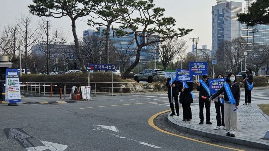 광주시는 24일 오전 6시부터 25일 오전 6시까지 초미세먼지 예비저감조치를 발령했다. 광주시 제공