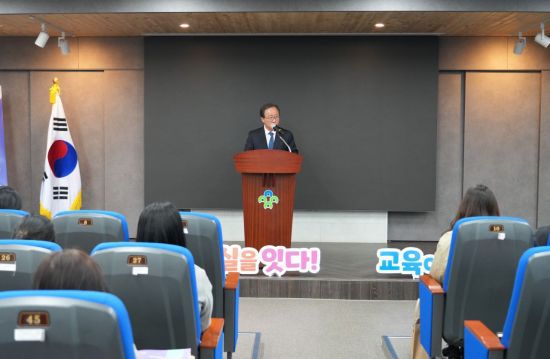 부산초등교육 현장지원단이 8일 발대식을 열고 맞춤형 지원을 시작한다.