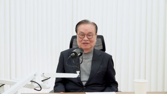 인 전 비대위원장은 "윤 전 대통령은 반성하고 자중해야 한다"고 말했다.