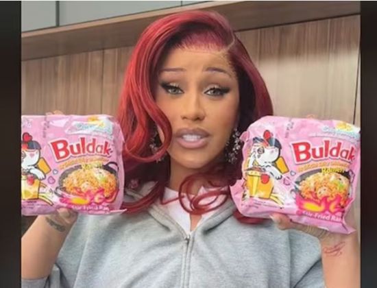 미국 래퍼 '카디 비(Cardi B)'의 불닭볶음면 챌린지 이후, 불닭볶음면은 세계적인 주목을 받았다. SNS 캡처