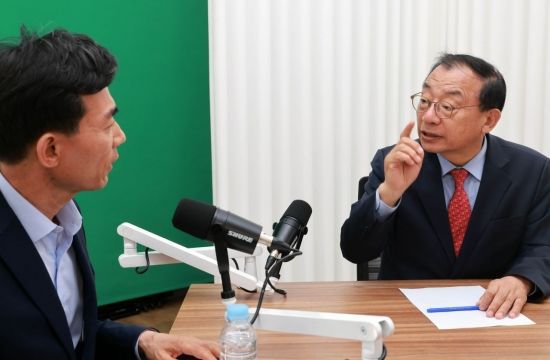 이 위원장은 "이준석 후보가 과감하게 호랑이굴로 들어와야 한다"고 주장했다. 허영한 기자