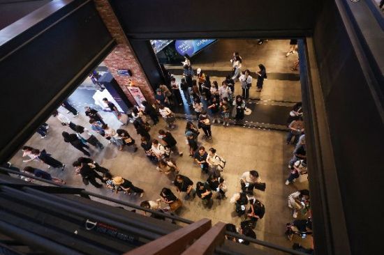 영화관에서 관람은 감상에서 체험으로 변화하고 있다. 연합뉴스