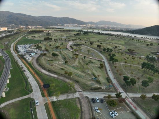 황산 파크골프장.