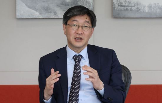 이승호 법무법인 태평양 변호사가 서울 종로 사무실에서 아시아경제와 인터뷰 하고 있다. 조용준 기자