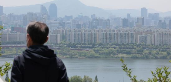 서울 강남구 압구정 현대아파트 모습. 연합뉴스