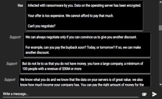 해커가 만든 다크웹상 홈페이지에서 협상팀이 채팅을 통해 랜섬(몸값)을 깎는 모습. 해커가 요구한 몸값은 약 15비트코인(당시 5억6000만원)이었지만 협상 결과 처음 몸값의 60% 수준인 약 9비트코인(당시 3억4000만원)까지 낮췄다. (사진=피해기업 제공)