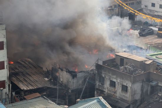 서울 중구 노후상가 화재. 연합뉴스