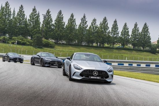 메르세데스-AMG GT 55 4Matics+. 메르세데스-벤츠코리아