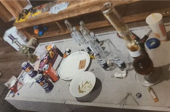 2020년 남호주주(SA) 경찰이 급습 당시 촬영한 윈슬렛의 애들레이드 자택 내부 모습. SA 경찰 제공
