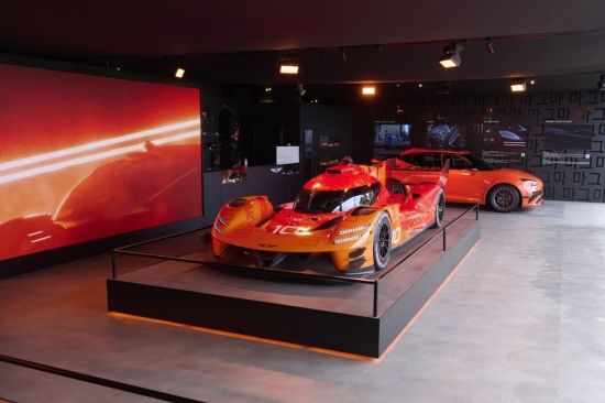 르망 24시 현장 제조사 빌리지에 마련된 제네시스 전시 부스. 현대차