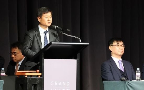 23일 오후 서울 용산구 그랜드하얏트 서울에서 열린 고려아연 임시주주총회가 진행되고 있다. 조용준 기자