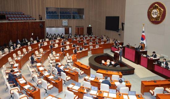 임기근 기획재정부 2차관이 1일 국회에서 열린 제426회국회(임시회) 예산결산특별위원회 제2차 전체회의에서 의원 질의에 답변하고 있다. 2025.7.1 김현민 기자